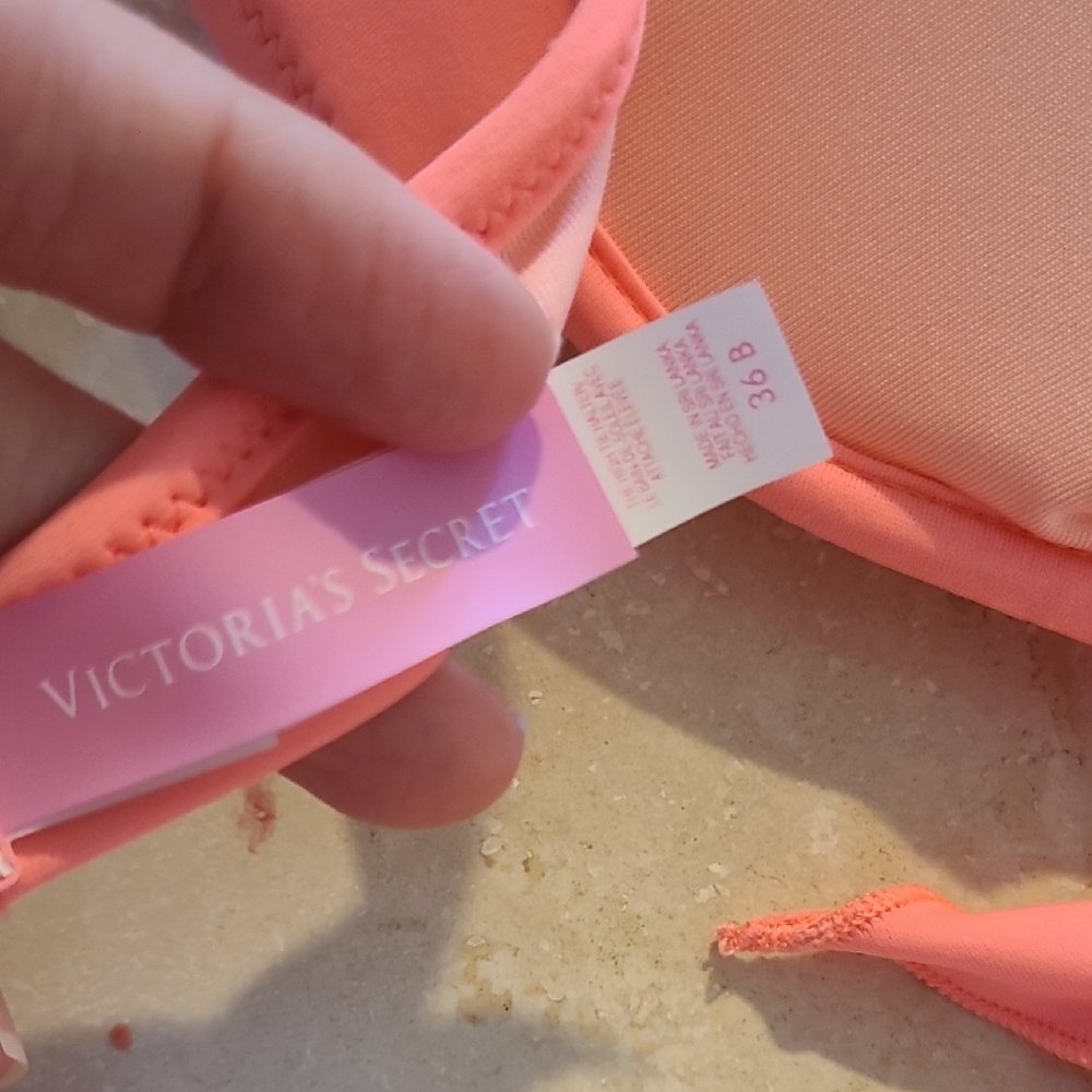 Victoria's Secret Coral Bikini Top - Picture 3 of 4